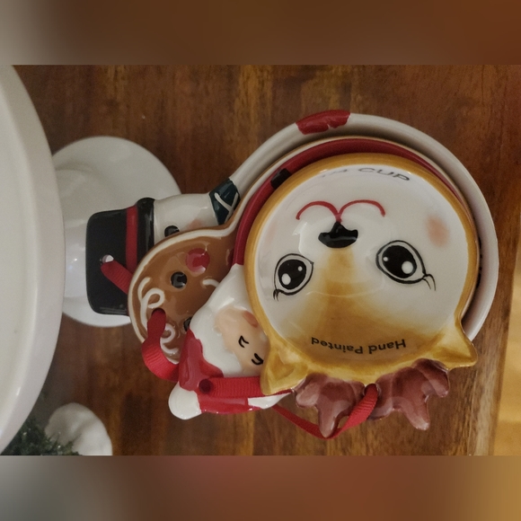 St. Nicholas square holiday measuring cups - Picture 3 of 3